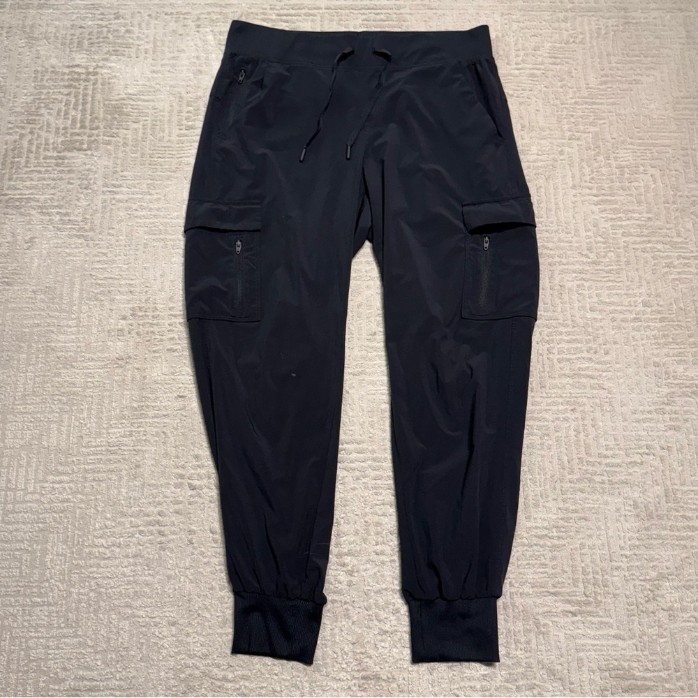 All in Motion Activewear Workout Set jacket shirt shorts joggers Women’s Medium - Picture 16 of 16